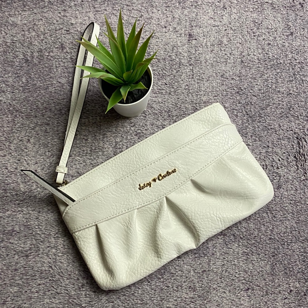 Juicy Couture Vegan White Leather Rauch Wristlet.